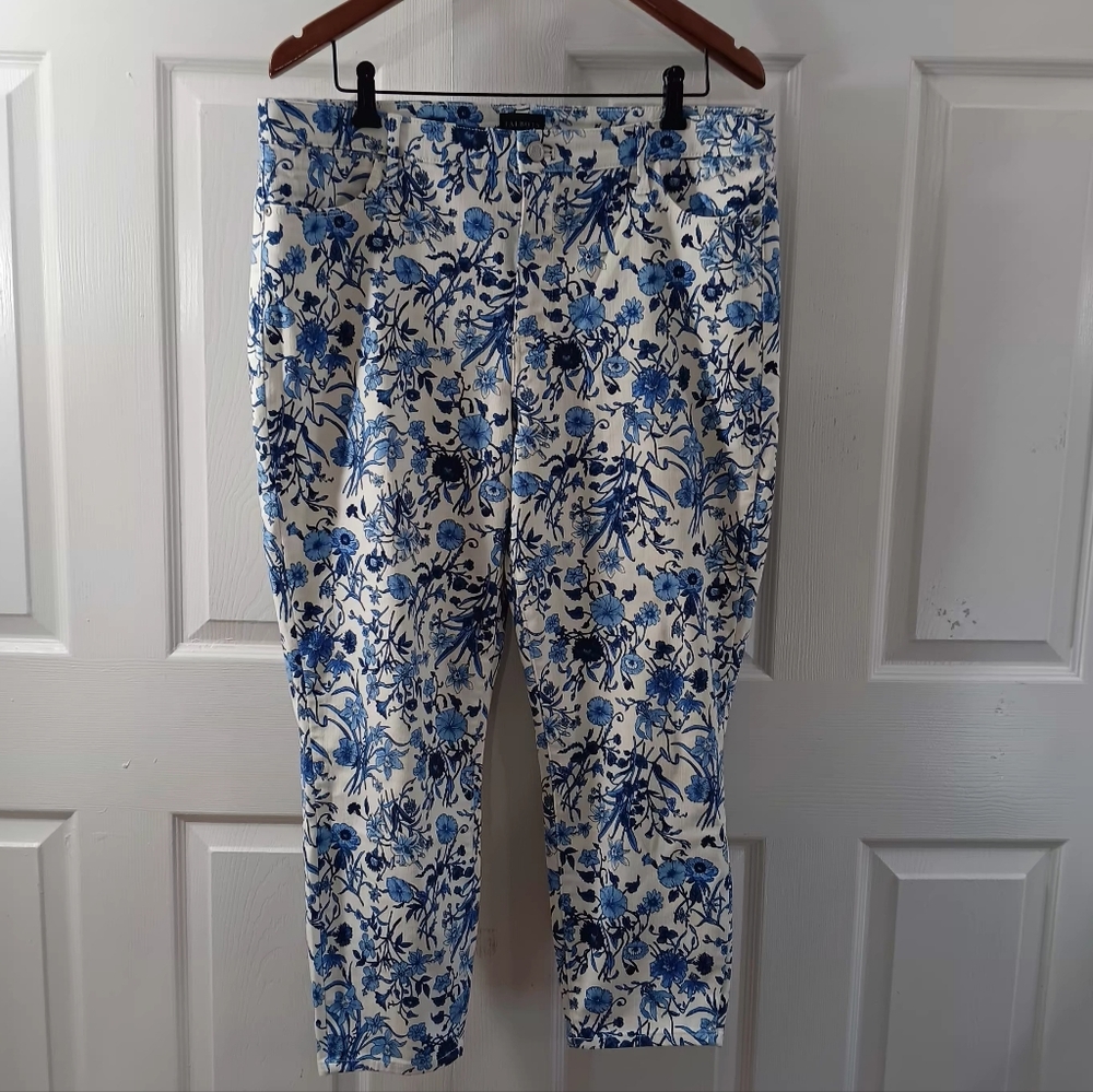 Talbots Whimsical Garden Cropped Jeggings Women's Size 16 Floral Cottagecore
